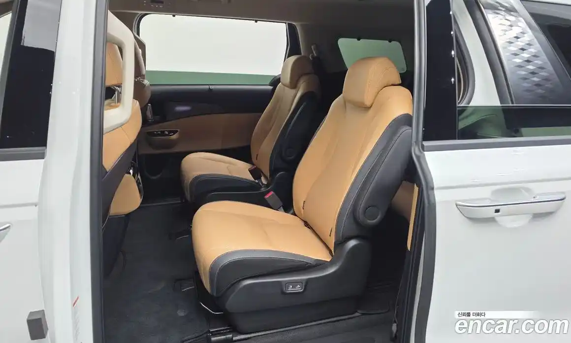 Kia Carnival 2022 3.5 автомат (гидро), фото 18