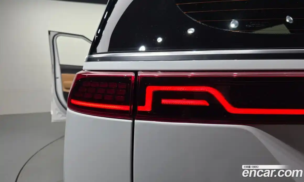 Kia Carnival 2022 3.5 автомат (гидро), фото 9
