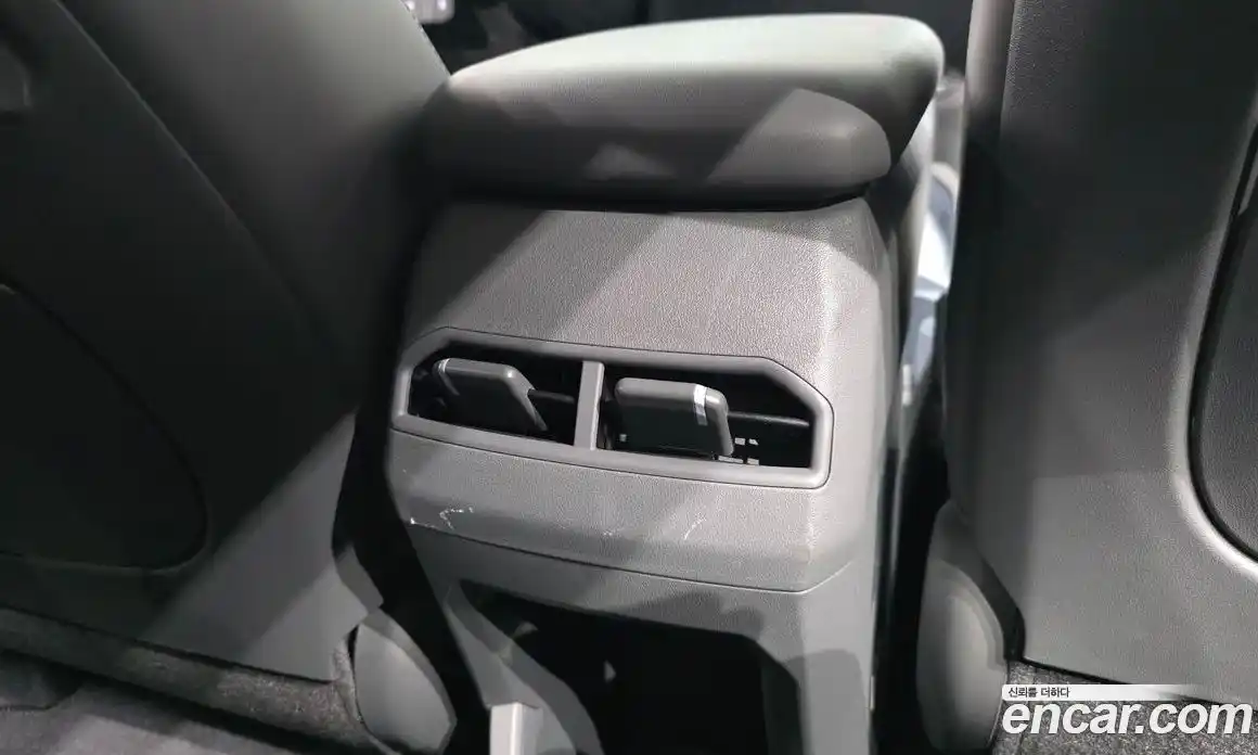 Kia EV3 2025 0.2 автомат (гидро), фото 36
