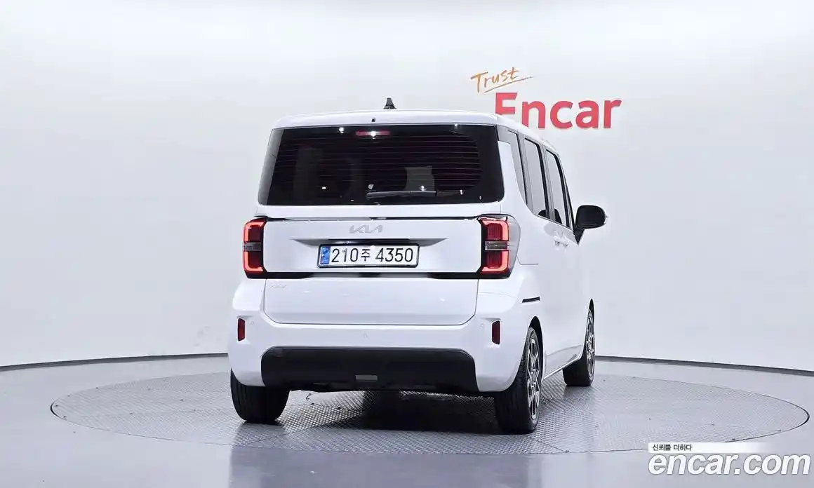 Kia Ray 2023 1.0 автомат (гидро), фото 4