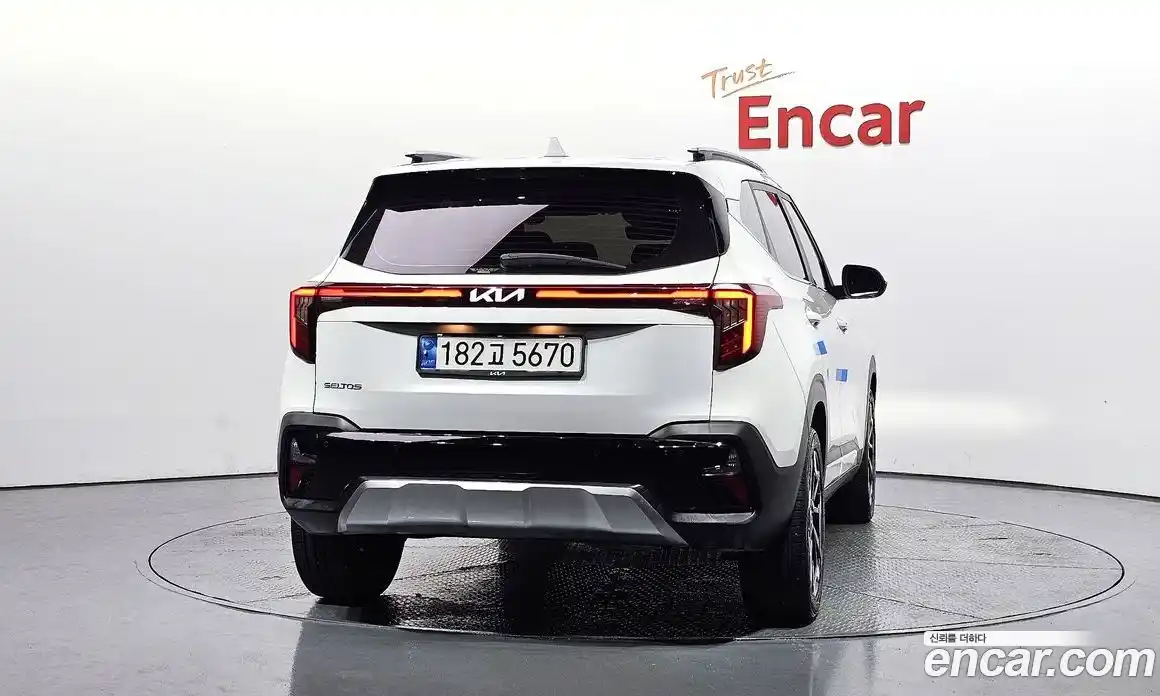 Kia Seltos 2022 2.0 автомат (гидро), фото 4
