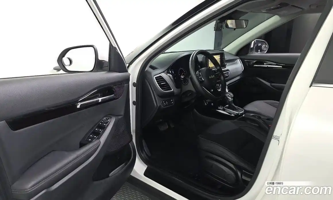 Kia Seltos 2022 1.6 автомат (гидро), фото 13