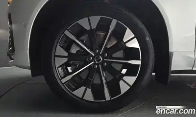 Volvo XC60 2025 2.0 автомат (гидро), миниатюра 4