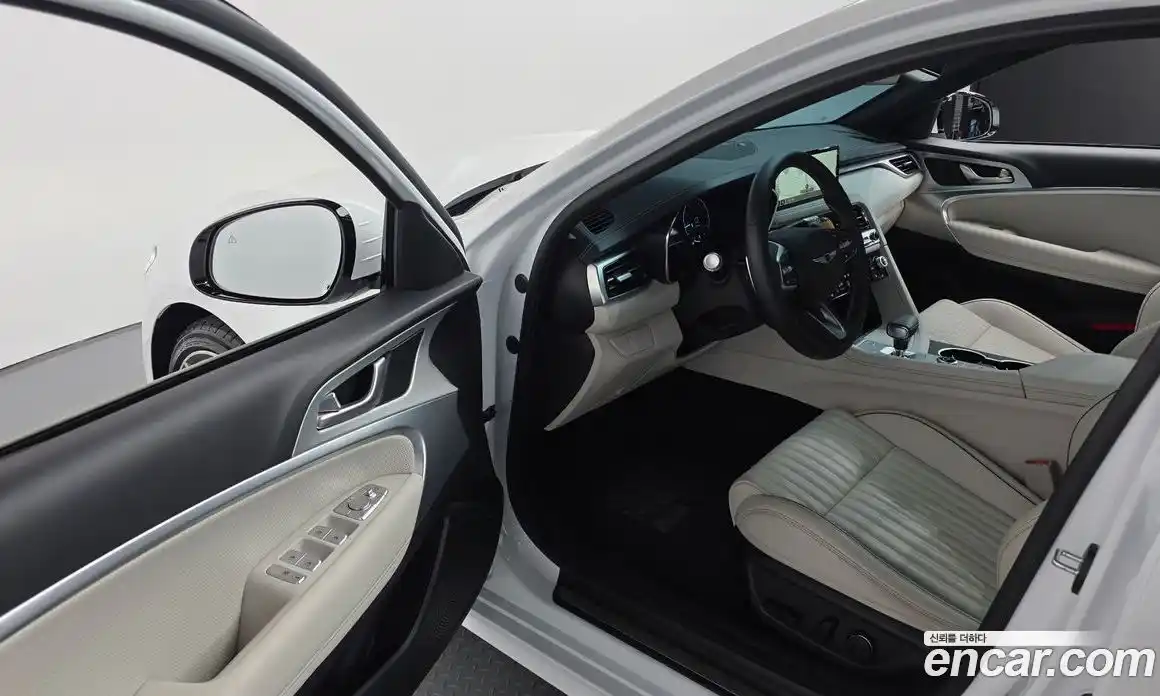 Genesis G70 2023 2.5 автомат (гидро), фото 12