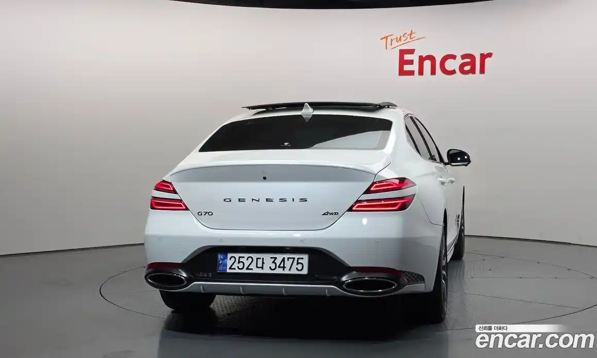 Genesis G70 2023 2.5 автомат (гидро), фото 4