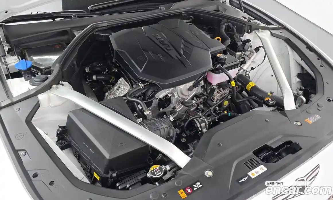 Genesis G70 2023 2.5 автомат (гидро), фото 6