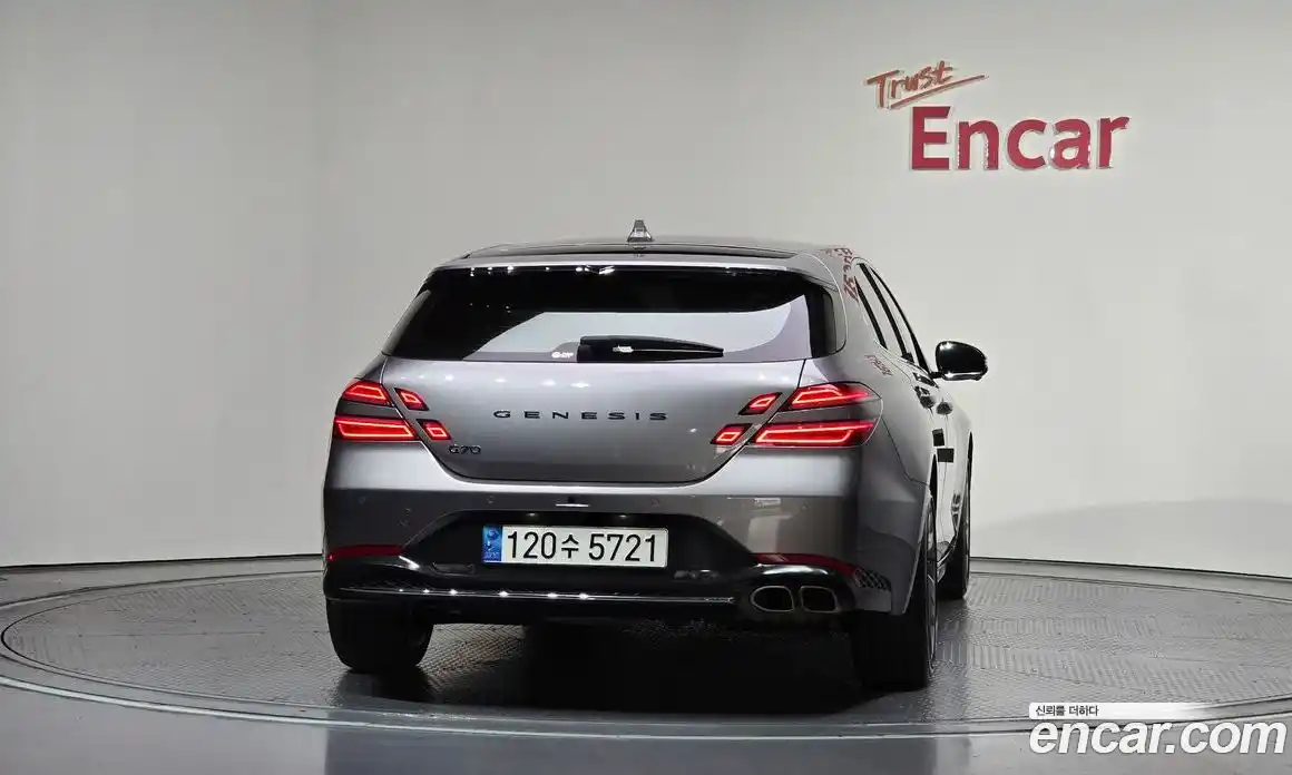 Genesis G70 2023 2.0 автомат (гидро), фото 4