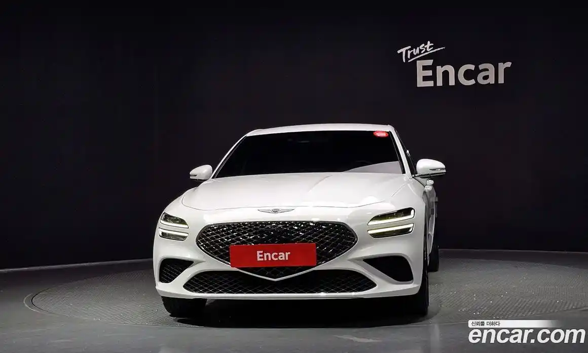 Genesis G70 2023 2.5 автомат (гидро), фото 3