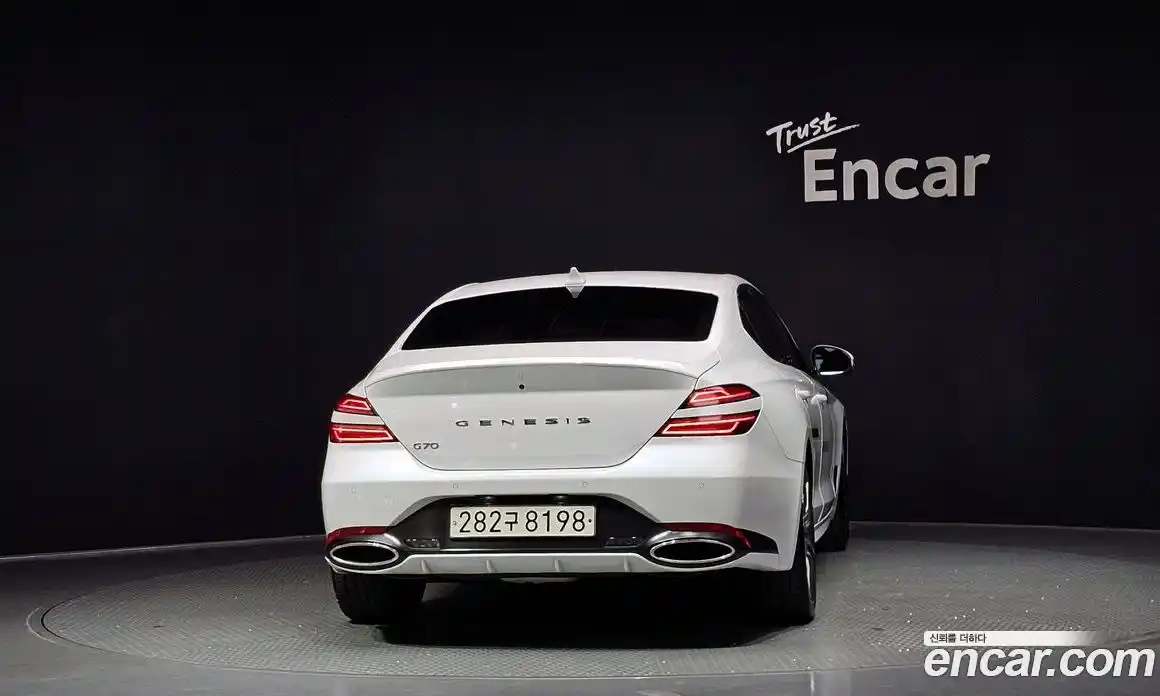 Genesis G70 2023 2.5 автомат (гидро), фото 4