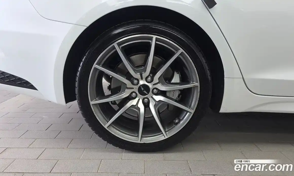 Genesis G70 2023 2.5 автомат (гидро), фото 5