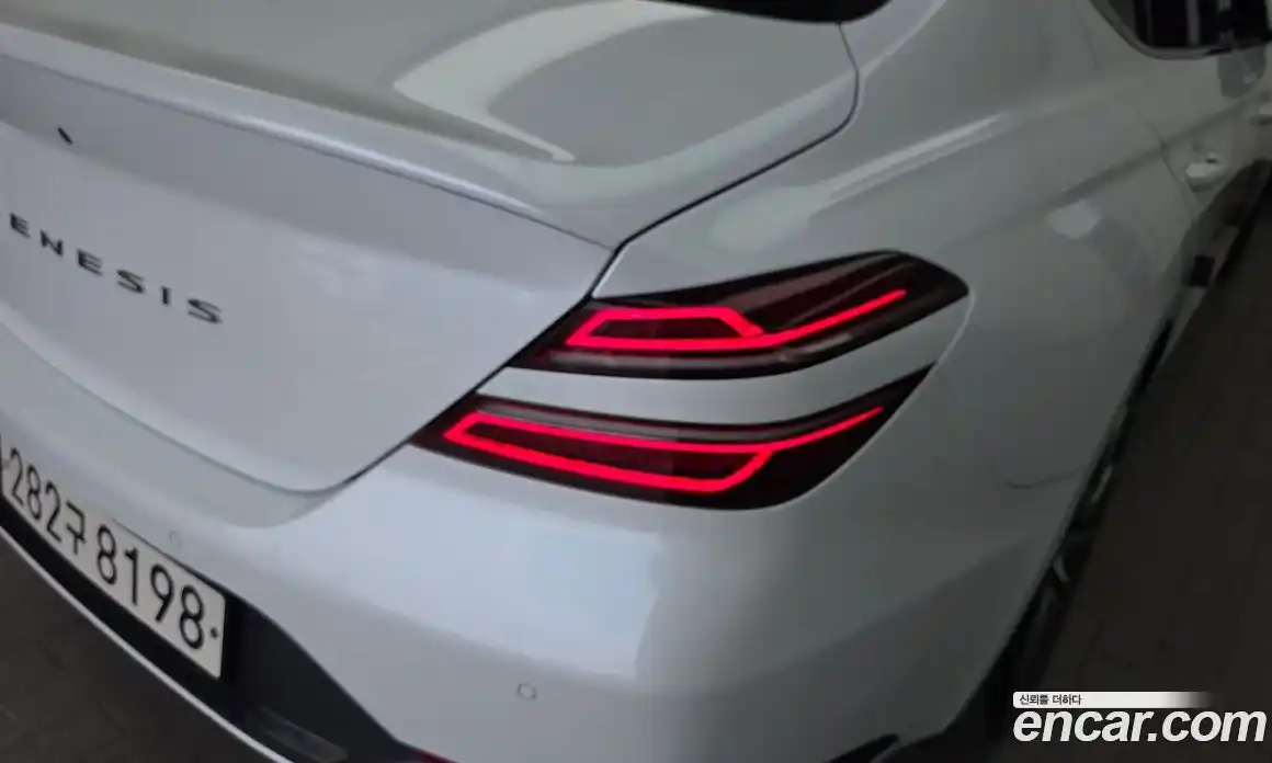 Genesis G70 2023 2.5 автомат (гидро), фото 9