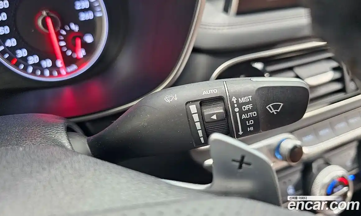 Genesis G70 2019 2.0 автомат (гидро), фото 26