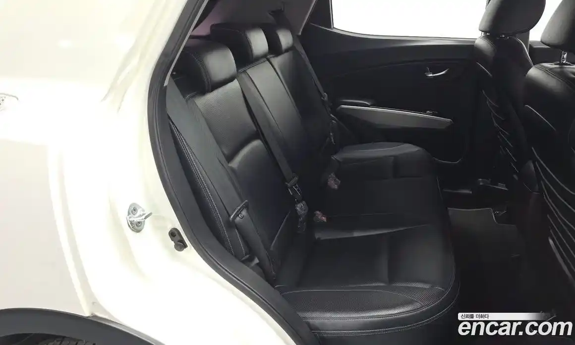 SsangYong TIBOLI 2015 1.6 автомат (гидро), фото 17