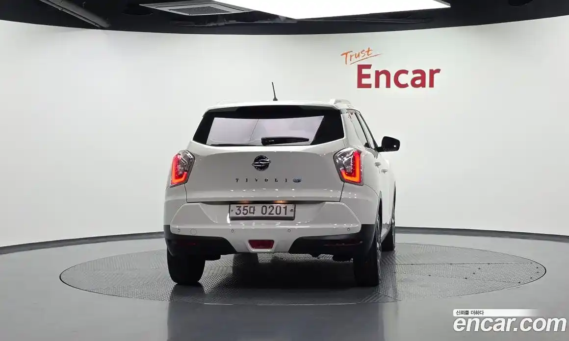 SsangYong TIBOLI 2015 1.6 автомат (гидро), фото 4