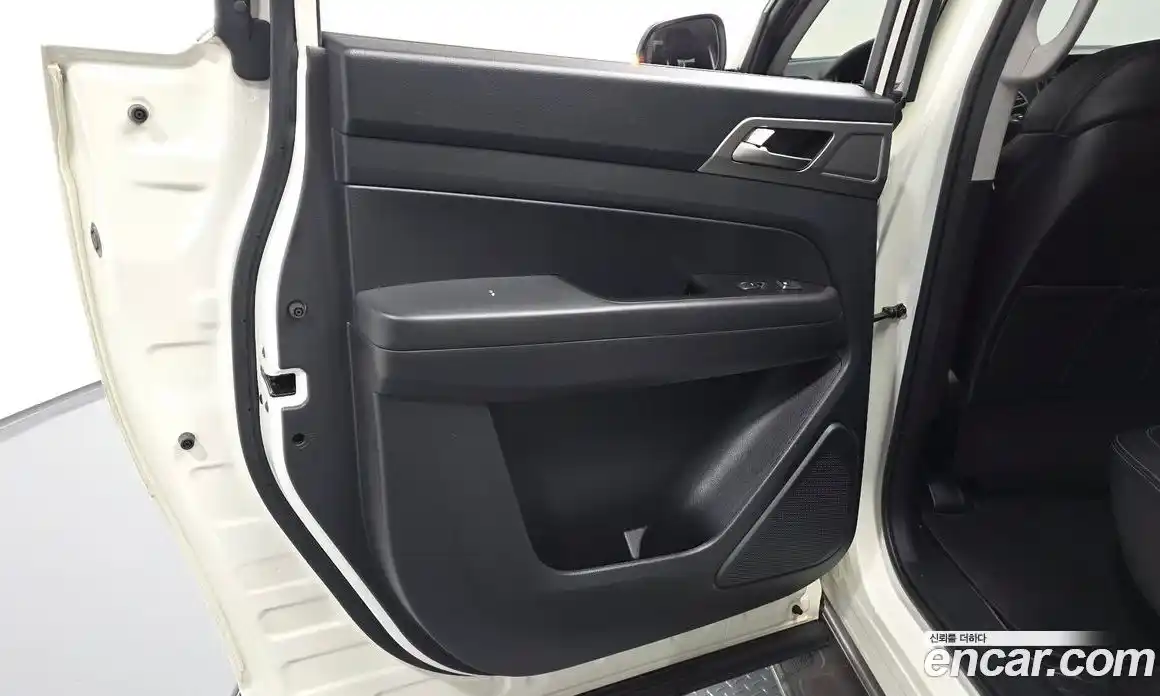 SsangYong Rexton 2018 2.2 автомат (гидро), фото 15