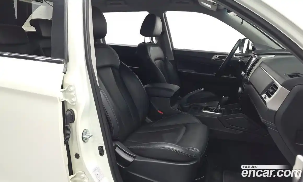 SsangYong Rexton 2018 2.2 автомат (гидро), фото 18