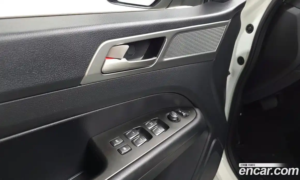 SsangYong Rexton 2018 2.2 автомат (гидро), фото 31