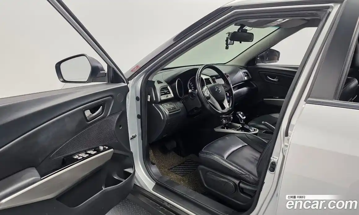 SsangYong TIBOLI 2018 1.6 автомат (гидро), фото 13