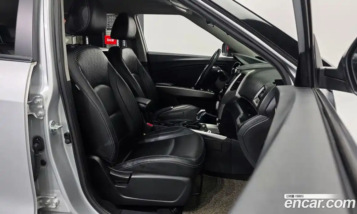 SsangYong TIBOLI 2018 1.6 автомат (гидро), фото 17