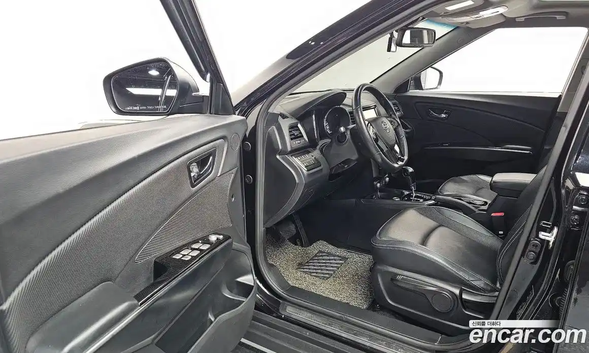 SsangYong TIBOLI 2016 1.6 автомат (гидро), фото 13