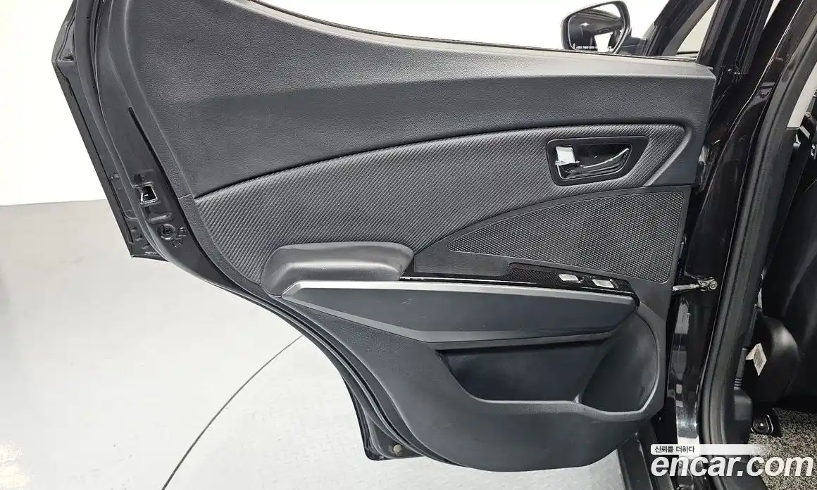 SsangYong TIBOLI 2016 1.6 автомат (гидро), фото 15
