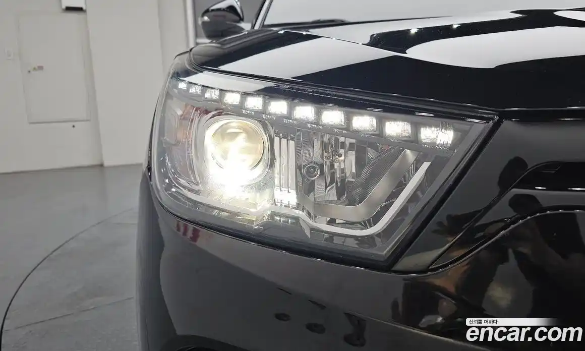 SsangYong TIBOLI 2016 1.6 автомат (гидро), фото 8