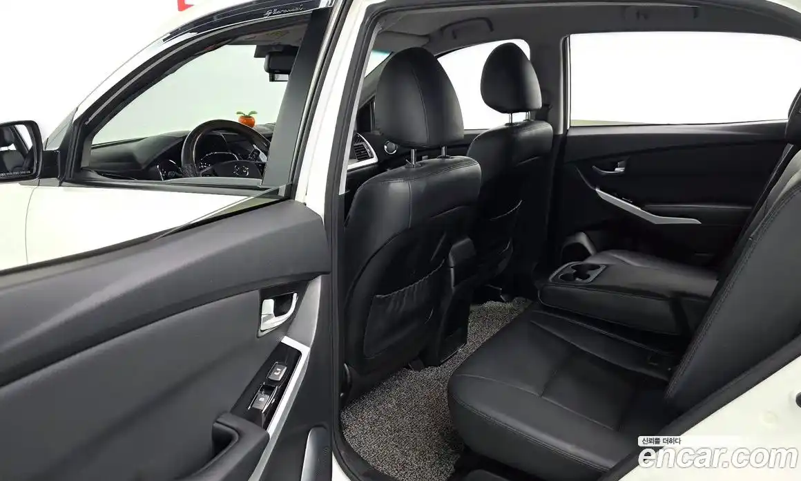 SsangYong Korando 2017 2.2 автомат (гидро), фото 18