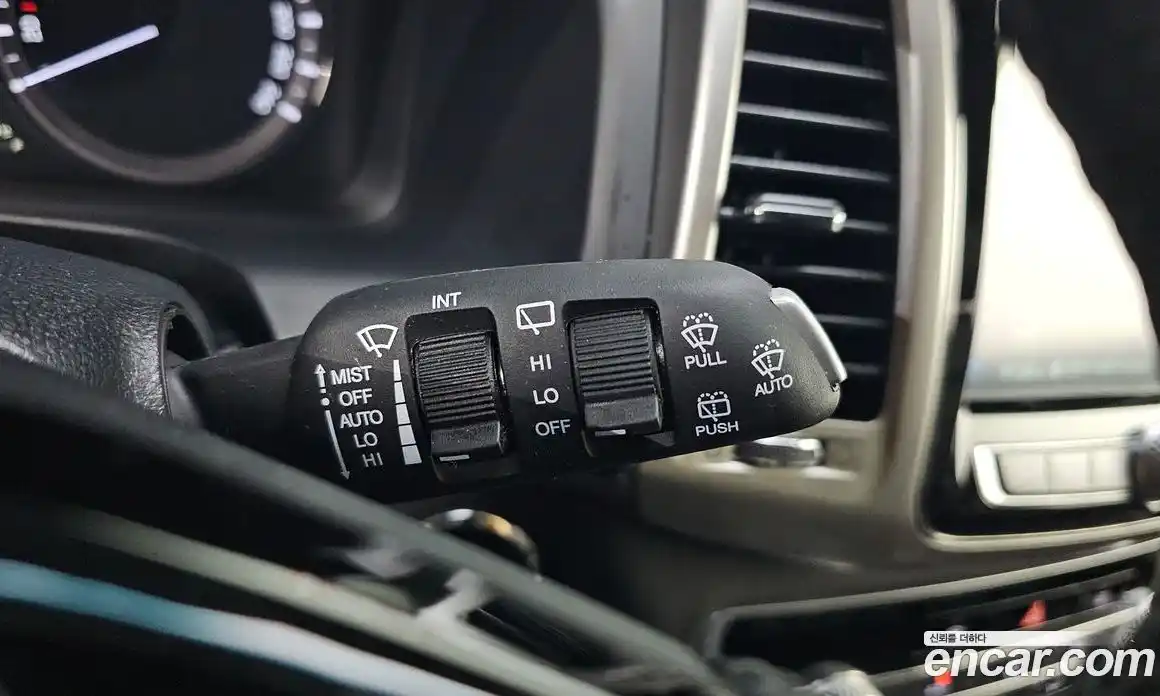SsangYong Rexton 2018 2.2 автомат (гидро), фото 28