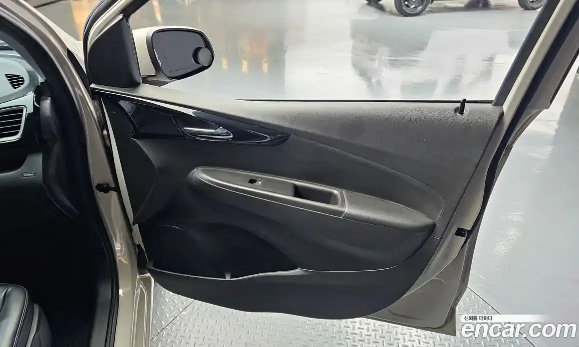 Chevrolet Spark 2019 1.0 автомат (гидро), фото 15