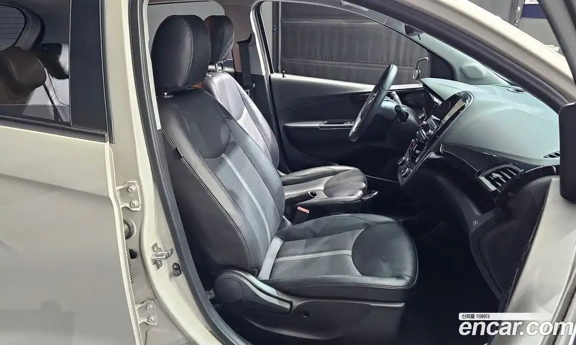 Chevrolet Spark 2019 1.0 автомат (гидро), фото 16