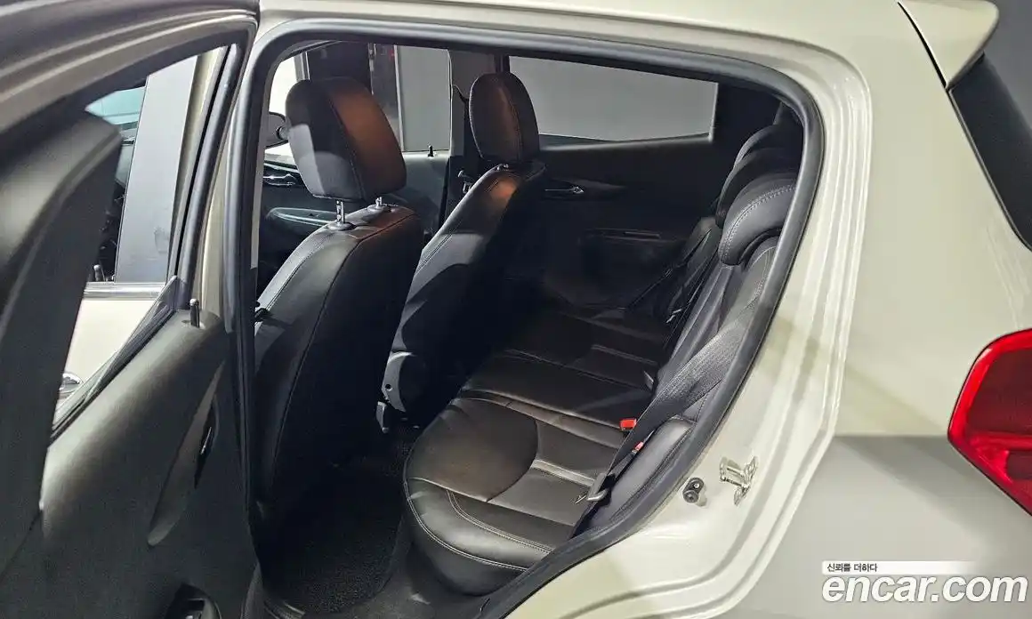 Chevrolet Spark 2019 1.0 автомат (гидро), фото 17
