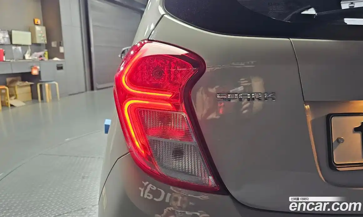 Chevrolet Spark 2019 1.0 автомат (гидро), фото 9
