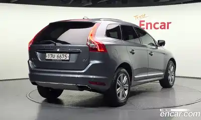 Volvo XC60 2017 2.0 автомат (гидро), миниатюра 2