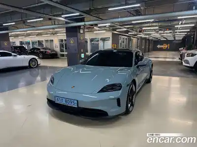 Porsche Taycan, 2025, 4 900 км