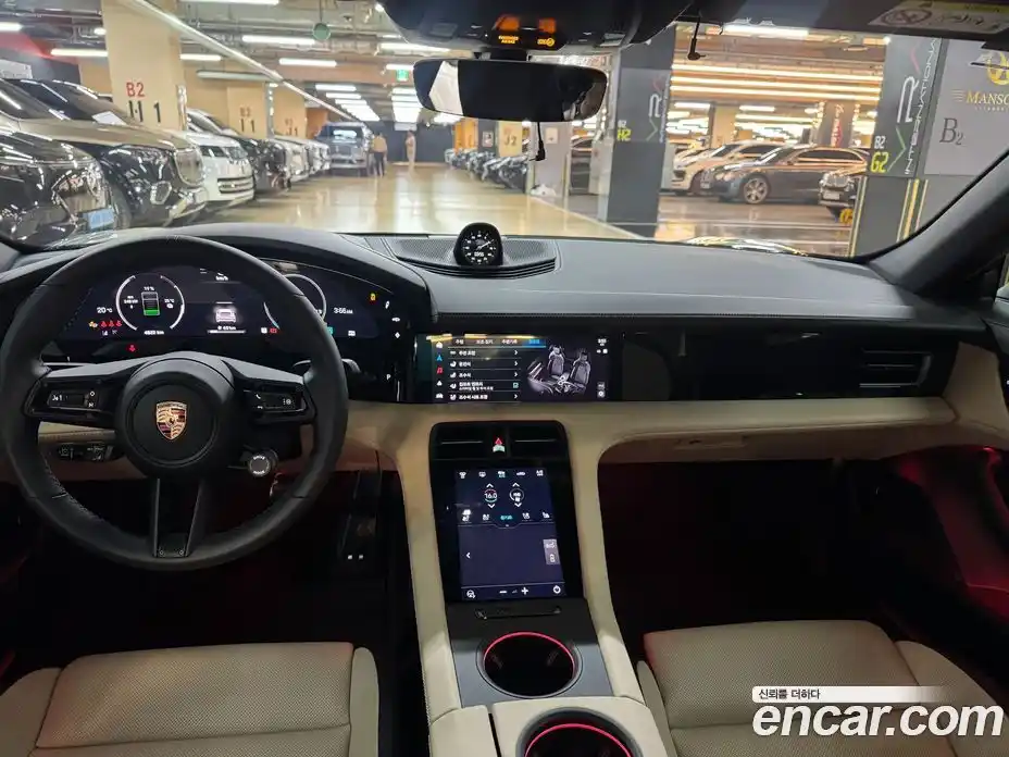 Porsche Taycan 2025 0.1 автомат (гидро), фото 16