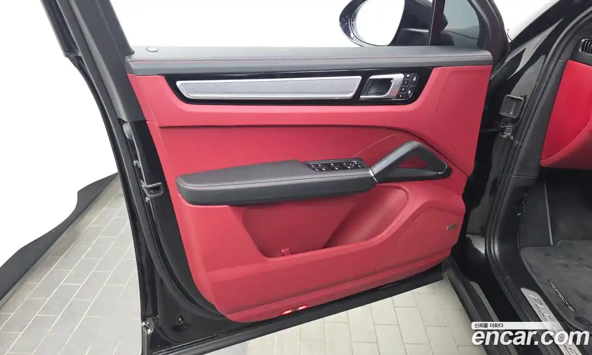 Porsche Cayenne 2023 3.0 автомат (гидро), фото 30