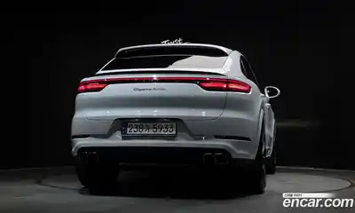 Porsche Cayenne 2023 4.0 автомат (гидро), миниатюра 4