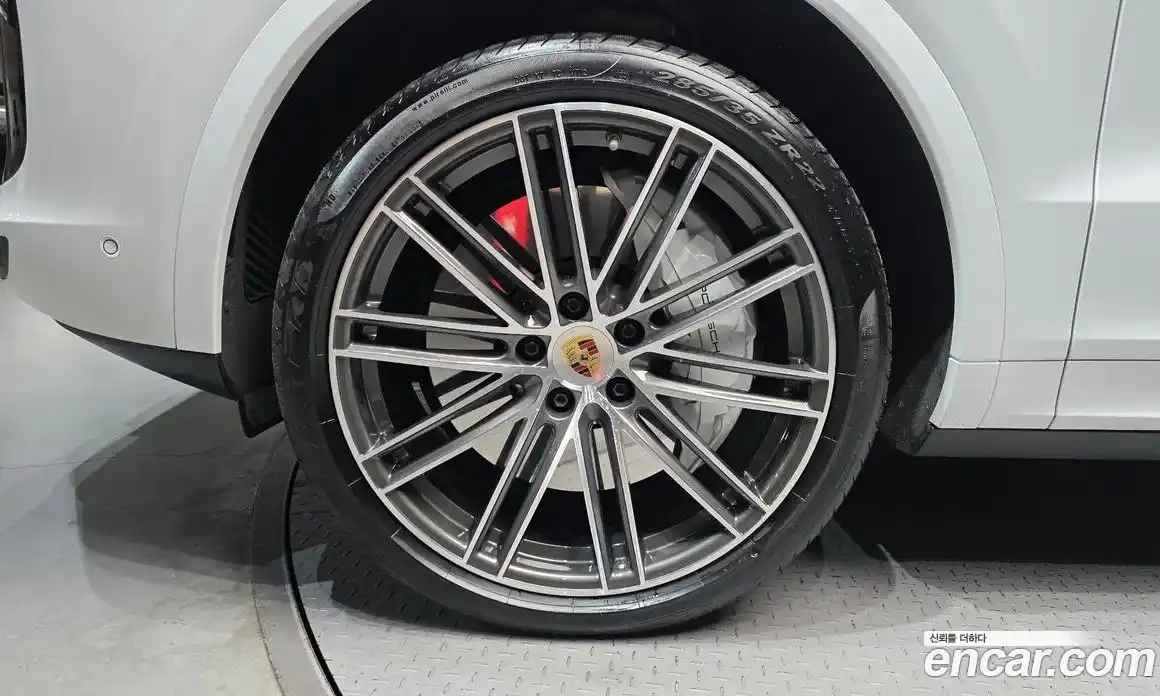 Porsche Cayenne 2023 4.0 автомат (гидро), фото 5