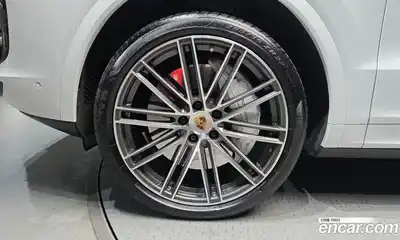 Porsche Cayenne 2023 4.0 автомат (гидро), миниатюра 5