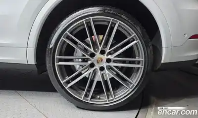 Porsche Cayenne 2023 4.0 автомат (гидро), миниатюра 7