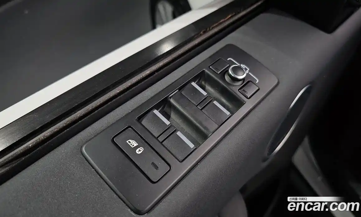 Land Rover Discovery 2019 3.0 автомат (гидро), фото 20