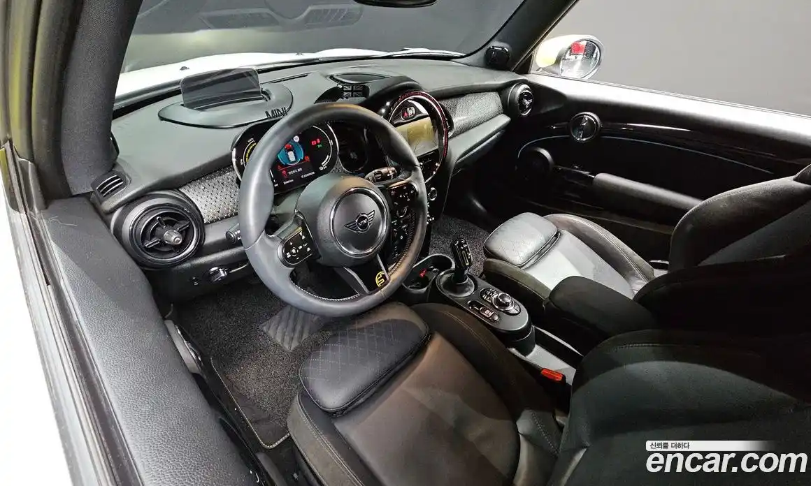 Mini Cooper 2023 автомат (гидро), фото 7