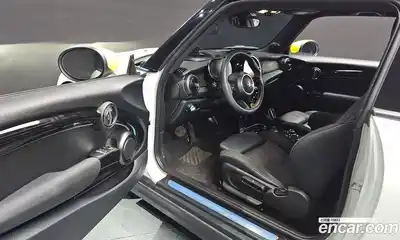 Mini Cooper 2023 автомат (гидро), миниатюра 10