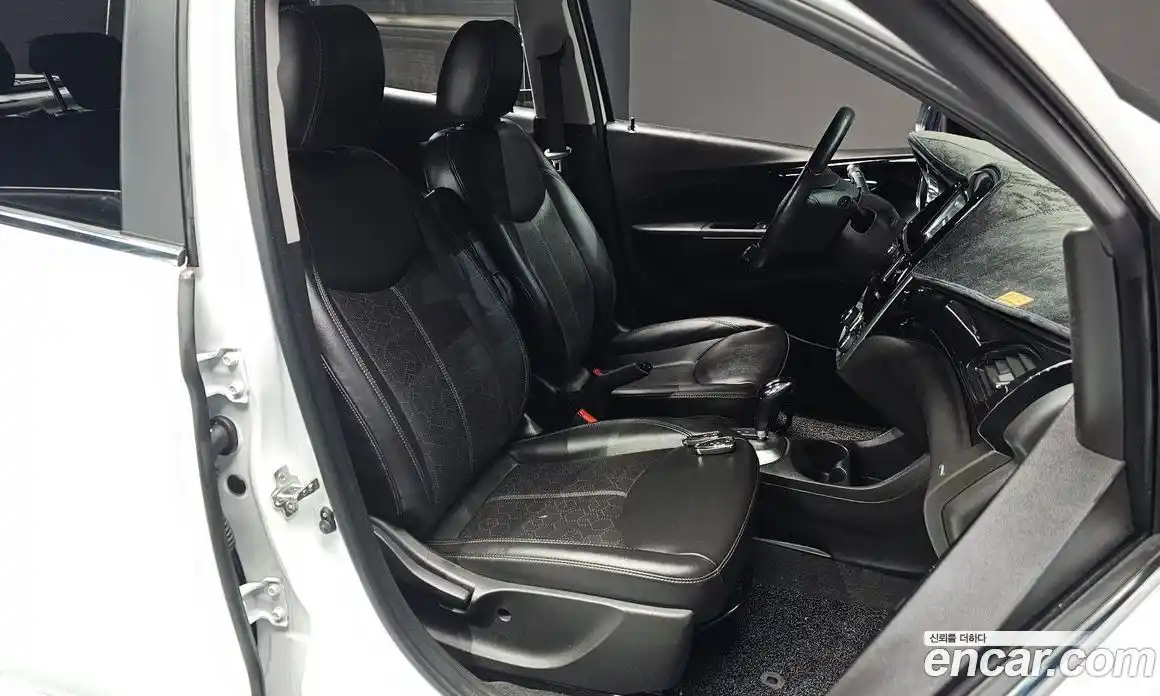 Chevrolet Spark 2016 1.0 автомат (гидро), фото 11