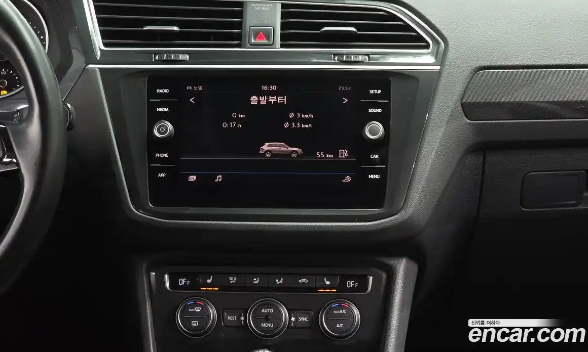 Volkswagen Tiguan 2018 2.0 автомат (гидро), фото 14