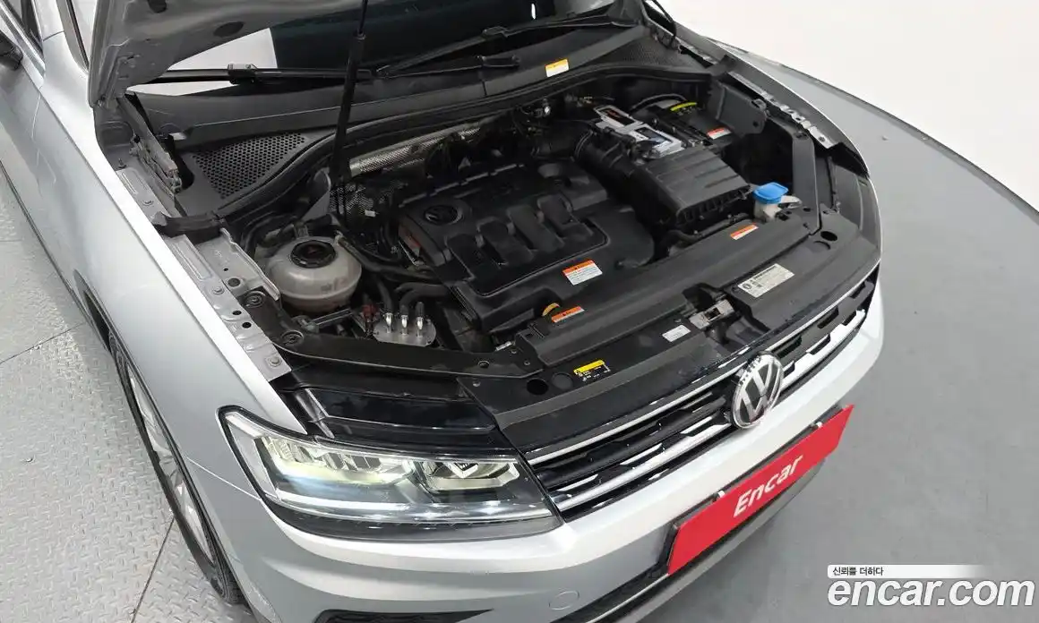 Volkswagen Tiguan 2018 2.0 автомат (гидро), фото 6