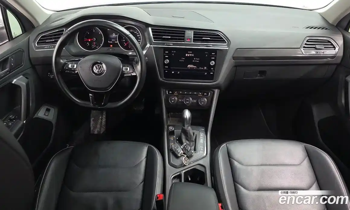Volkswagen Tiguan 2018 2.0 автомат (гидро), фото 7