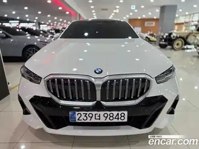 BMW 5 серия, 2025, 7 113 км