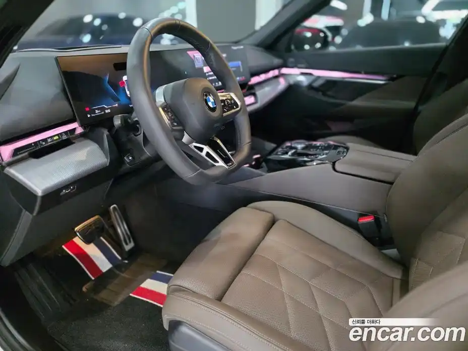 BMW 5 серия 2025 2.0 автомат (гидро), фото 7