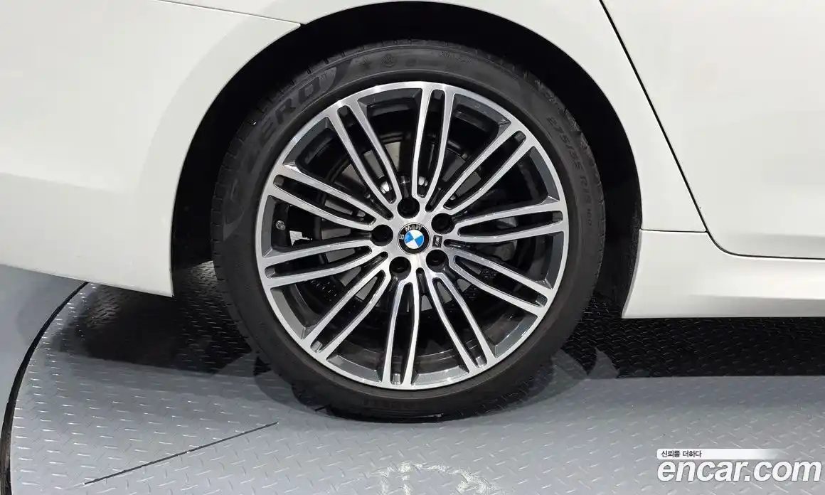 BMW 5 серия 2020 2.0 автомат (гидро), фото 4